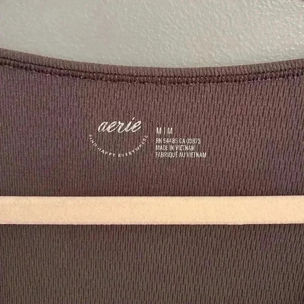 crop top - Picture 2 of 3